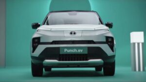 2.50 लाख की डाउन पेमेंट करे और ले जाये Tata Punch EV कार 421 KM के साथ